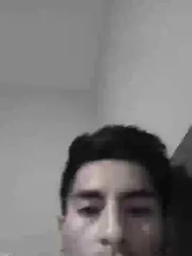 Gay sex chat with Leonroots - camgaychat.com - Spain