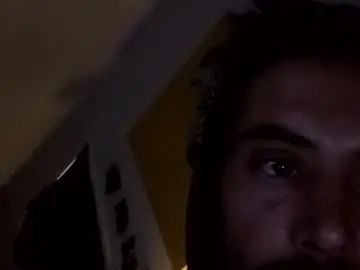 Gay sex chat with andreww9494 - camgaychat.com - Britain