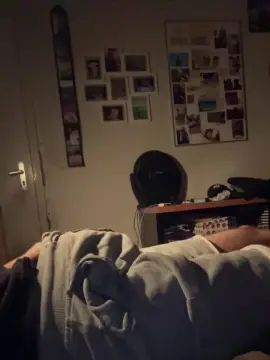 Gay sex chat with Rogermik00 - camgaychat.com - Italy