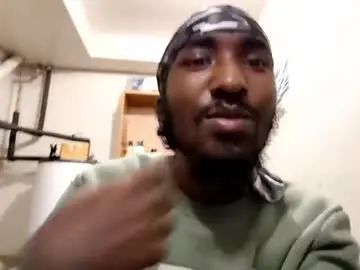 Gay sex chat with qiantinqin - camgaychat.com - Britain