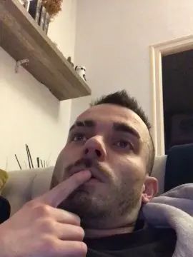 Gay sex chat with jeyxdragon - camgaychat.com - Spain