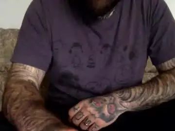 Gay sex chat with vinnyvondoom - camgaychat.com - Britain