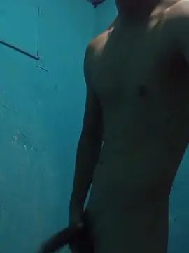 Gay sex chat with Bigdickmv - camgaychat.com - Italy