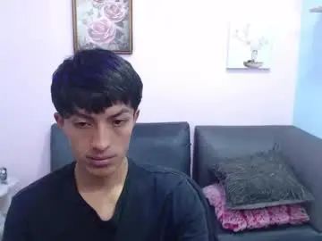 Gay sex chat with noah_peet - camgaychat.com - Britain