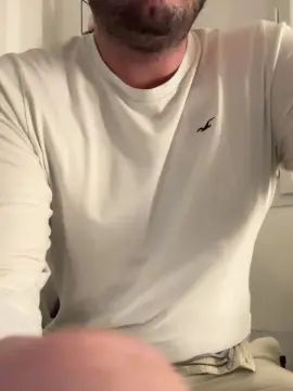 Gay sex chat with benben3210 - camgaychat.com - France