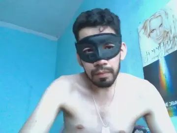 Gay sex chat with JhonnyBesos - camgaychat.com - Britain