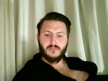 Gay sex chat with dragonite2626 - camgaychat.com - Britain