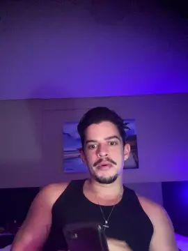 Gay sex chat with Rodrigomoraiix - camgaychat.com - Portugal