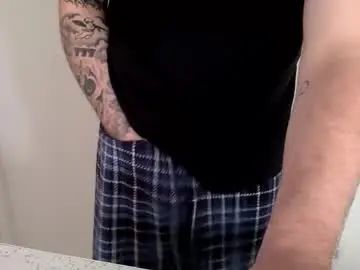 Gay sex chat with bigleeee9 - camgaychat.com - Britain