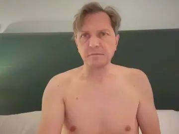 Gay sex chat with dirkhofmannuk - camgaychat.com - Britain