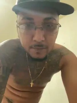 Gay sex chat with willyams4 - camgaychat.com - Portugal