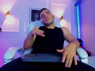 Gay sex chat with creed_hot - camgaychat.com - Britain