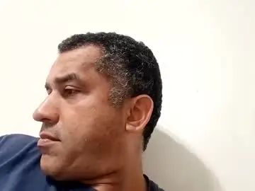 Gay sex chat with oliveira112727 - camgaychat.com - Britain