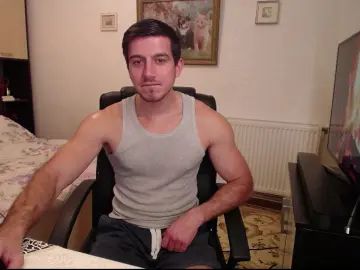 Gay sex chat with beautyhardbeast - camgaychat.com - Britain