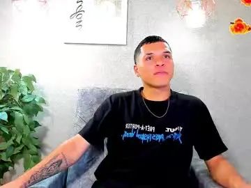 Gay sex chat with damian_vega13 - camgaychat.com