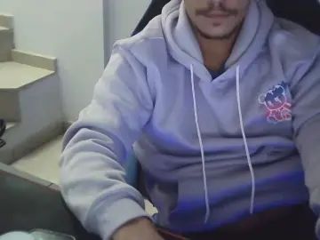 Gay sex chat with Iamitalian_ - camgaychat.com - Spain