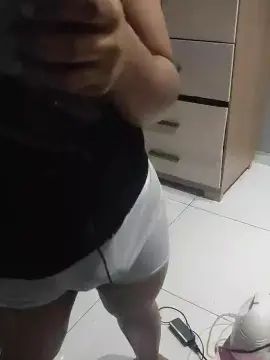 Gay sex chat with julioaraujo09 - camgaychat.com - Portugal