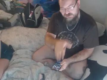 Gay sex chat with WetDreamz0001 - camgaychat.com - Britain