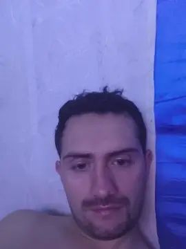Gay sex chat with Ojosbonitos98 - camgaychat.com - Spain