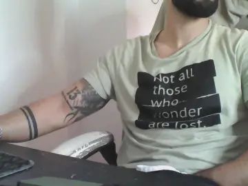 Gay sex chat with Uncutedone - camgaychat.com - Portugal