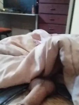 Gay sex chat with Emicba96 - camgaychat.com - Spain