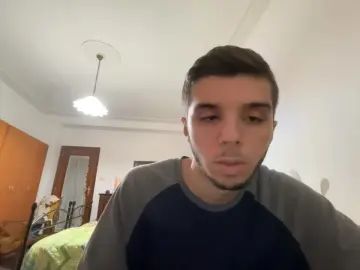 Gay sex chat with TomksHawks - camgaychat.com - Britain