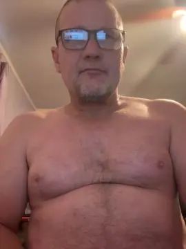 Gay sex chat with Peter8_5 - camgaychat.com - Britain