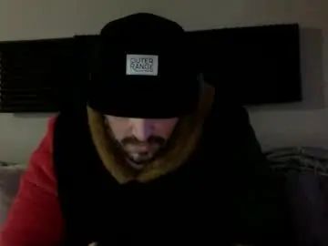 Gay sex chat with dudenextdoor221 - camgaychat.com - Britain