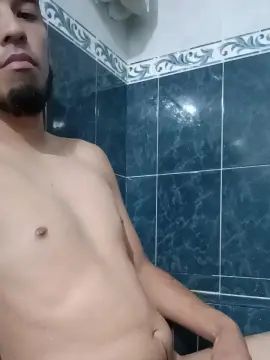 Gay sex chat with sebasht2 - camgaychat.com - Spain