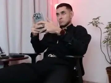 Gay sex chat with khalican - camgaychat.com - Britain