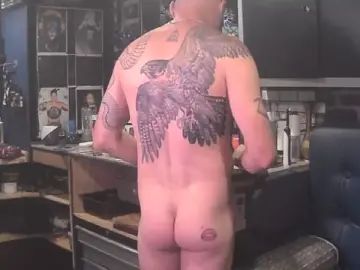 Gay sex chat with porobellocrown - camgaychat.com - Britain