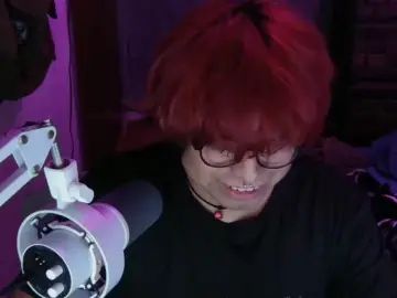 Gay sex chat with Akukurante - camgaychat.com - Britain