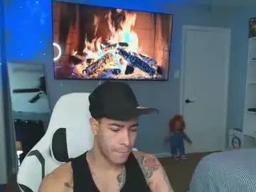 Gay sex chat with big_tattoox - camgaychat.com - Britain