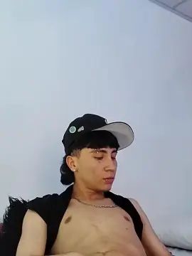 Gay sex chat with Orionix_Blaze - camgaychat.com - Britain