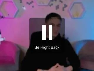 Gay sex chat with beauty-liam - camgaychat.com