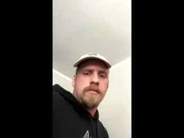 Gay sex chat with lovespreadbutts - camgaychat.com - Britain