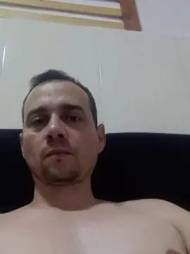 Gay sex chat with kaijuu04 - camgaychat.com - Portugal