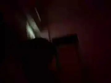 Gay sex chat with Aleyjuan - camgaychat.com