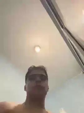 Gay sex chat with HornyMztBoee - camgaychat.com - Britain