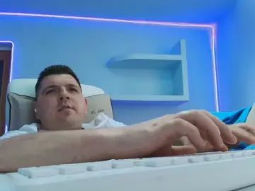 Gay sex chat with Jasonjacks8 - camgaychat.com - Britain