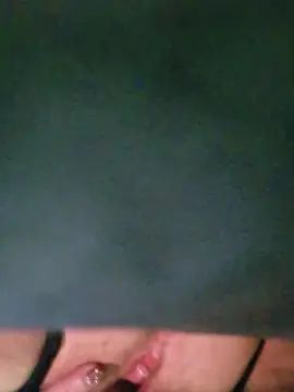 Gay sex chat with varekai70 - camgaychat.com - Britain