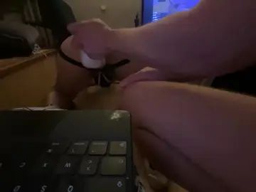 Gay sex chat with Goran21F - camgaychat.com - Britain