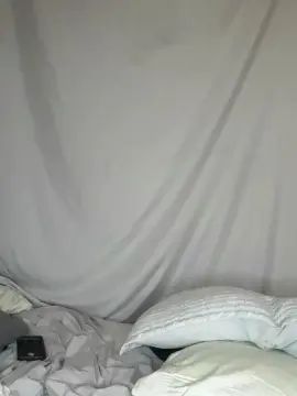 Gay sex chat with Gates2357 - camgaychat.com - Britain