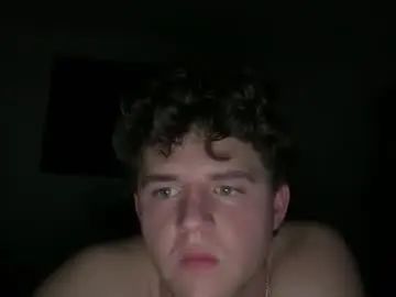 Gay sex chat with bigbootyburger1 - camgaychat.com - Britain