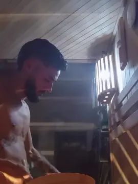 Gay sex chat with Antoniohumm - camgaychat.com - Italy