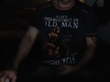 Gay sex chat with zoxyys - camgaychat.com - Britain