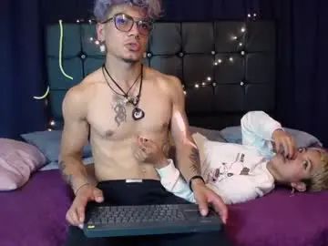 Gay sex chat with mike_bj - camgaychat.com - Britain