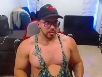 Gay sex chat with danilofit - camgaychat.com - Britain