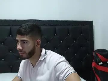 Gay sex chat with luca_pembroke - camgaychat.com - Britain