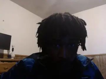 Gay sex chat with Biggenlew - camgaychat.com - Britain